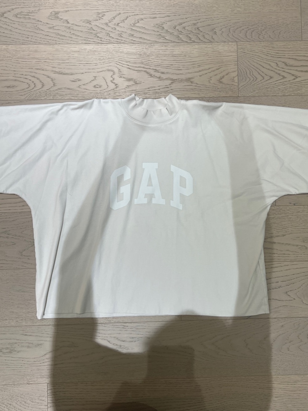 GAP White Short Sleeve Logo Tee